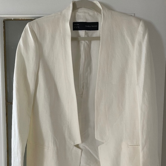 Zara basic white blazer - Picture 1 of 4